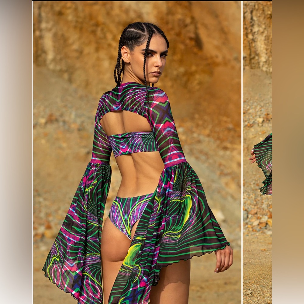 Badinka Trance Three-Piece Set - Picture 3 of 8